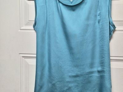 The Limited Sleeveless Blouse 6