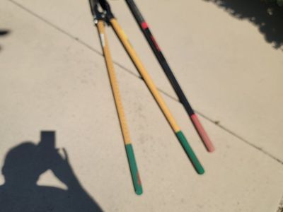 Gardening Tool Lot: Shovel and Lopper