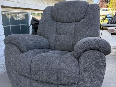 brand new Recliner