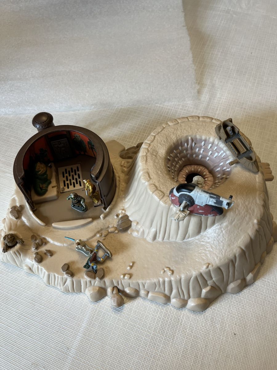 Main image 4