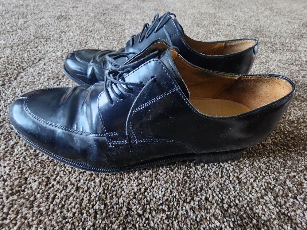 Size 12 Cole Haan Nike Air - fit like size 11.5