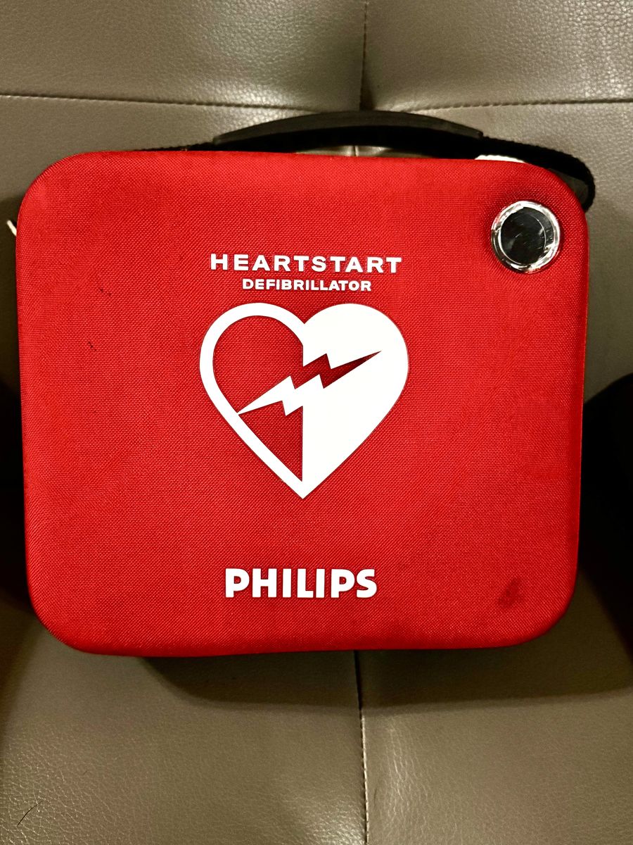 Philips HeartStart OnSite AED (Model M5066A