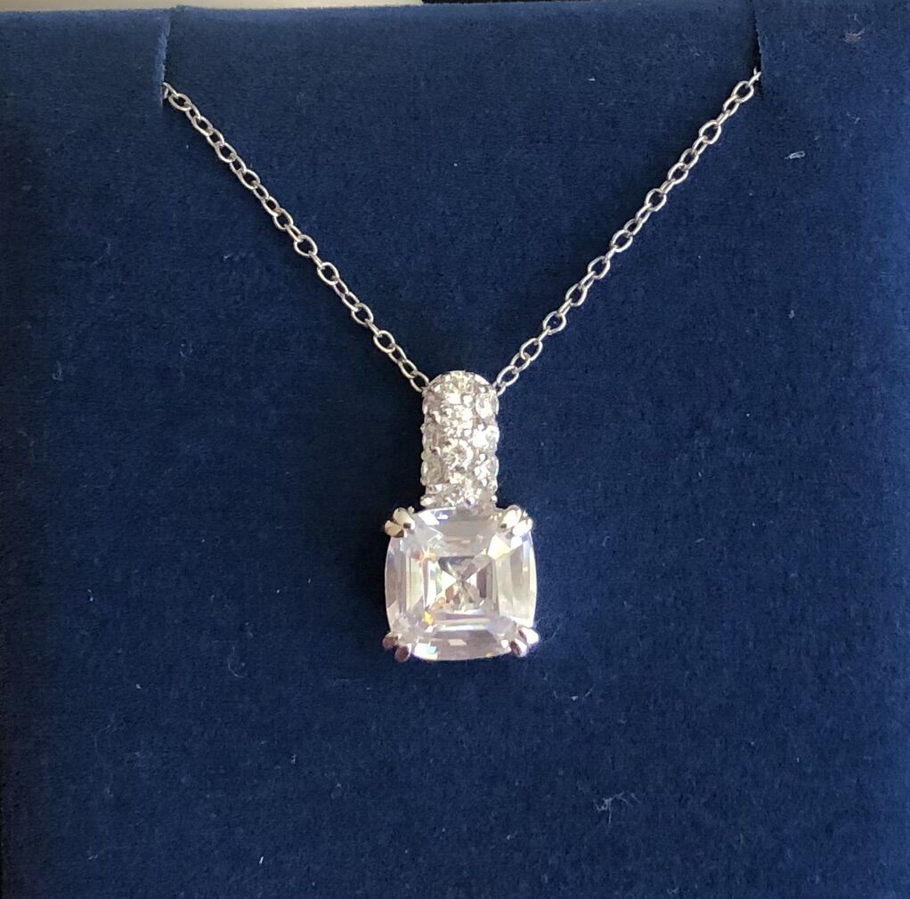 Beautiful Sterling Silver And Diamond Necklace