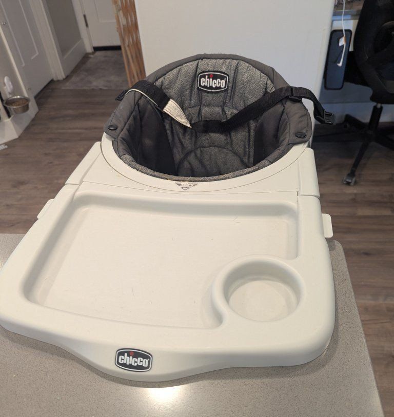 Chicco 360 hook on high chair