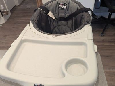 Chicco 360 hook on high chair