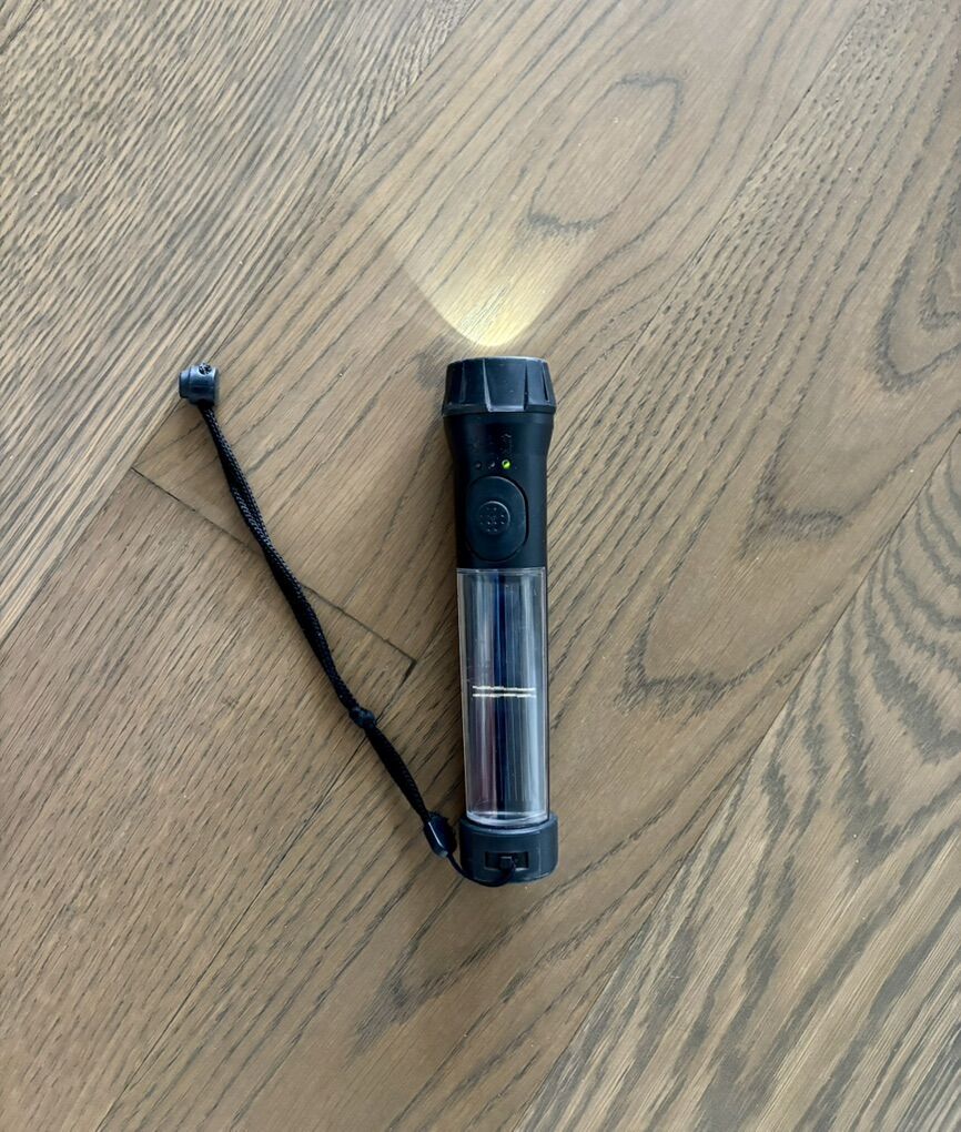 Solar-Powered Flashlight