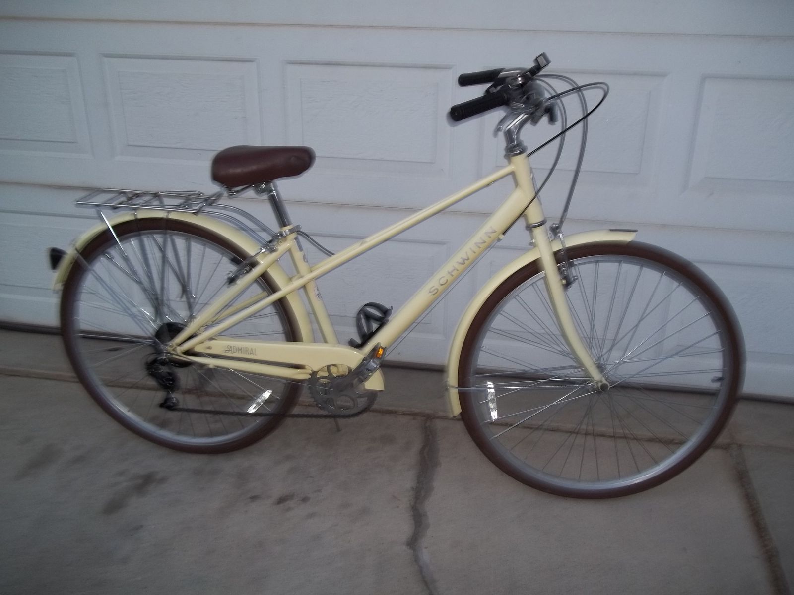 Schwinn Admiral Woman's Urban/Commuter Bicycle
