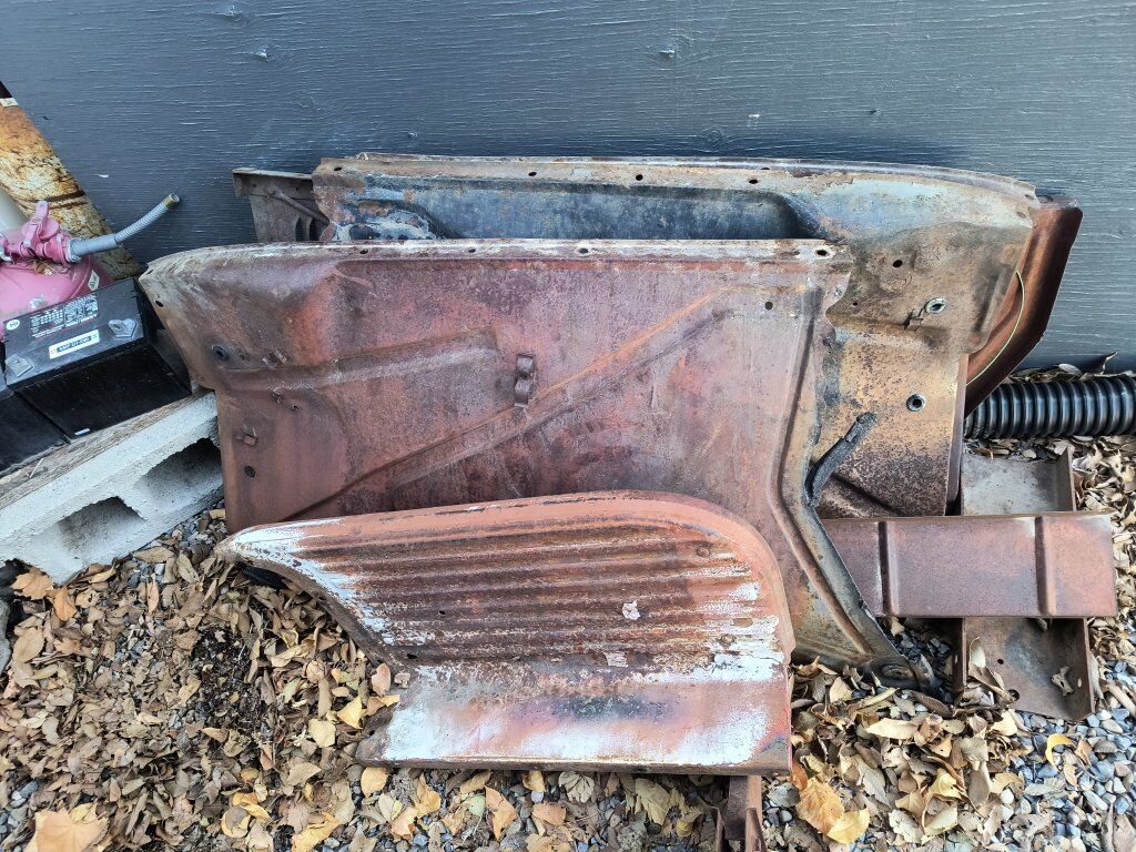 Misc 1955-57 Chev truck parts