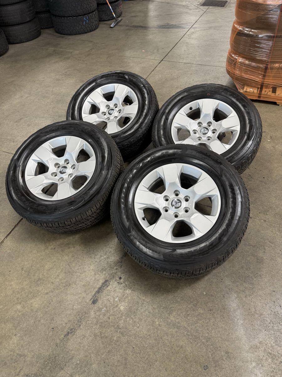 NEW 2026 Ram 1500 OEM 18in Wheels/ 275/65/18