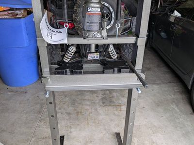 Central Machinery 20 Ton Industrial Floor Shop Press Hydraulic Jack