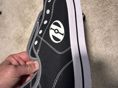 Men’s size 11 Heelys