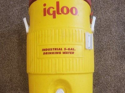Igloo Water/Drink Cooler - 5 Gallon