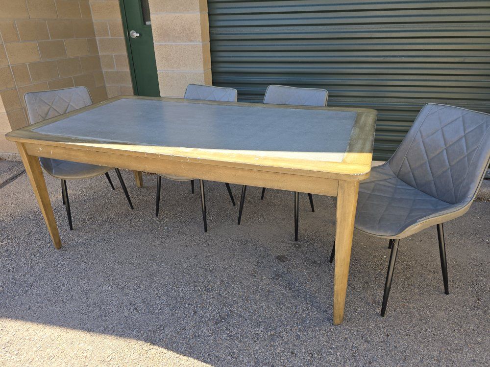 Kitchen Table and 4 Chairs