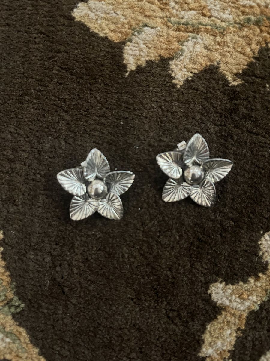 Danecraft' Sterling Silver Flower Clip Earrings - 1940's