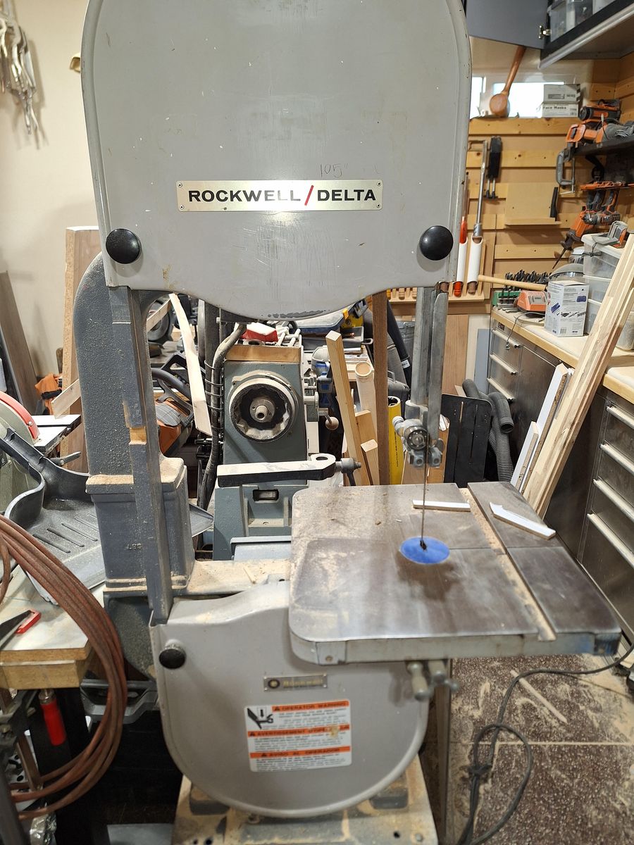 14" DELTA BANDSAW WITH 6" RISER BLOCK