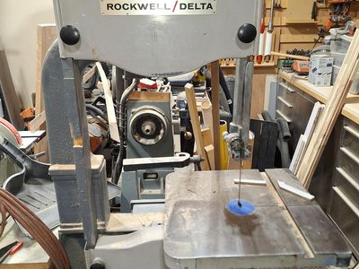 14" DELTA BANDSAW WITH 6" RISER BLOCK