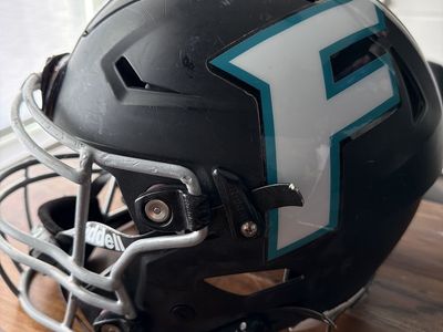 Riddell SpeedFlex Football Helmet - Size medium
