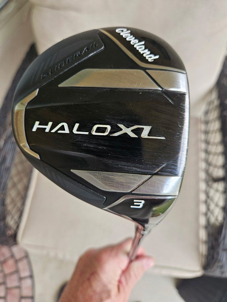 Cleveland HALO XL 3-Wood Right Hand Golf Club Lamkin Grip with Headcover