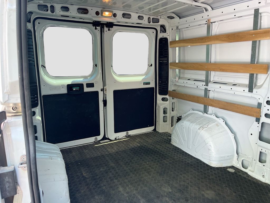 Main image 23