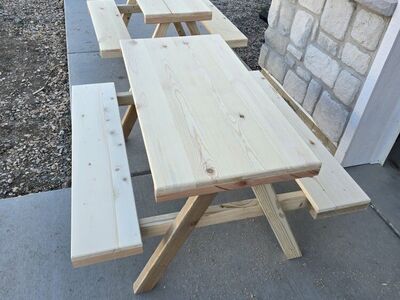 kids picnic table