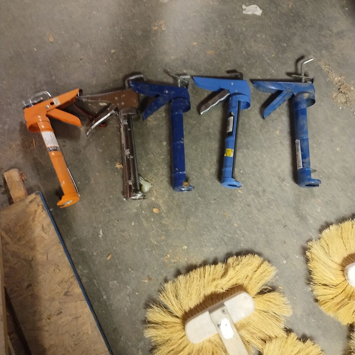 Pint Size Calking Guns