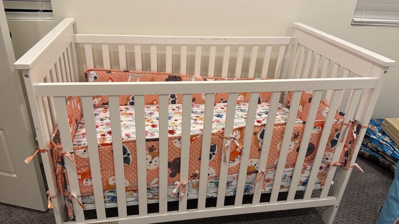 Crib/ & Mattress