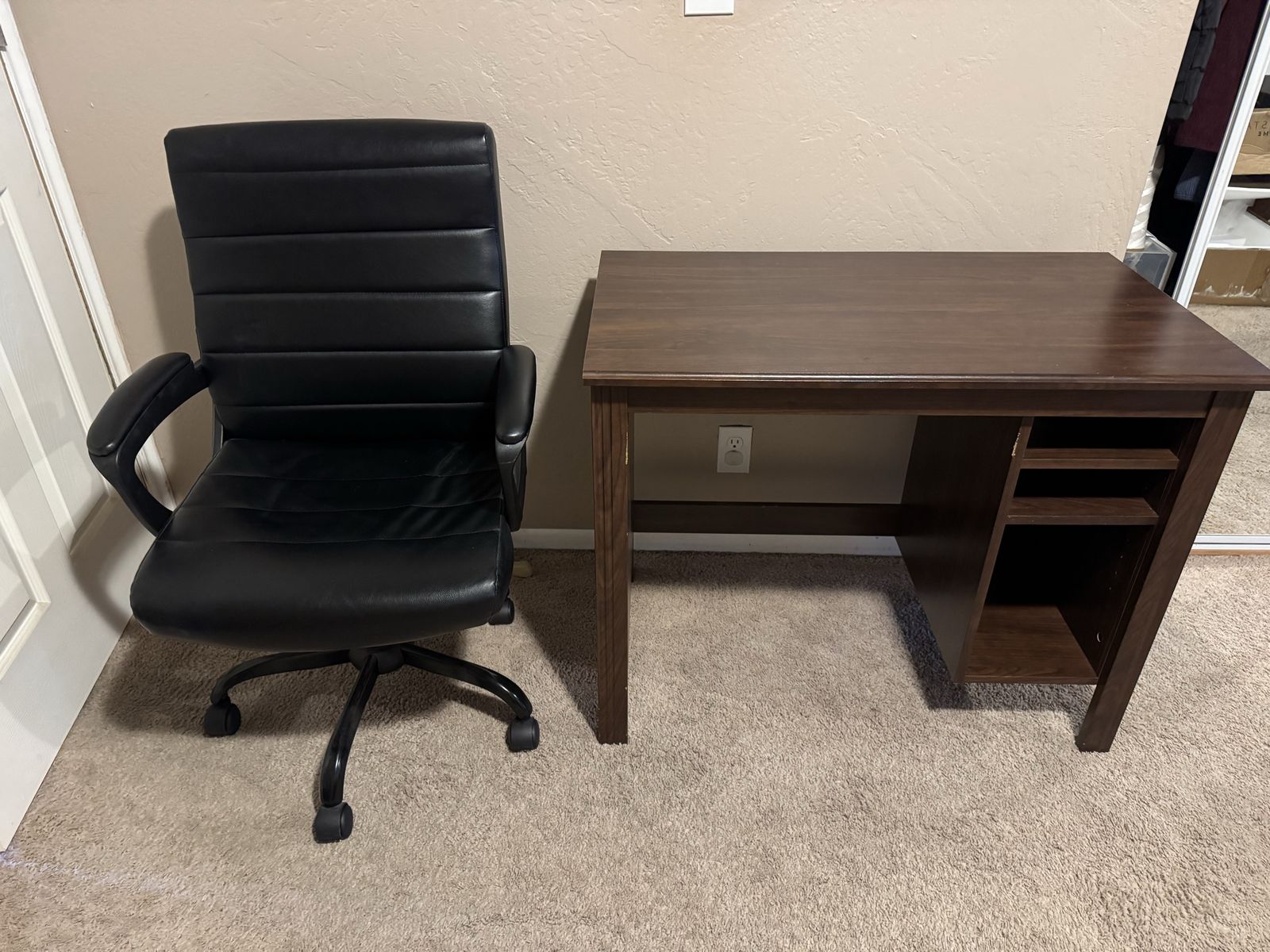Desk With Chair
