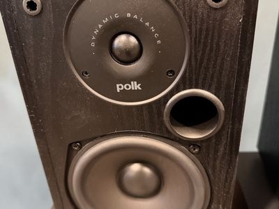 Vintage Polk Audio R15 bookshelf speakers