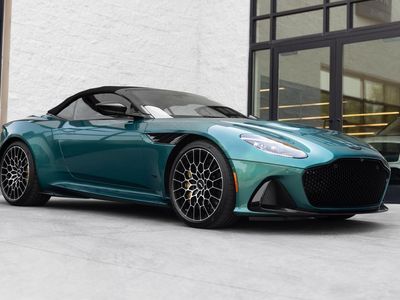 2023 Aston Martin DBS Volante