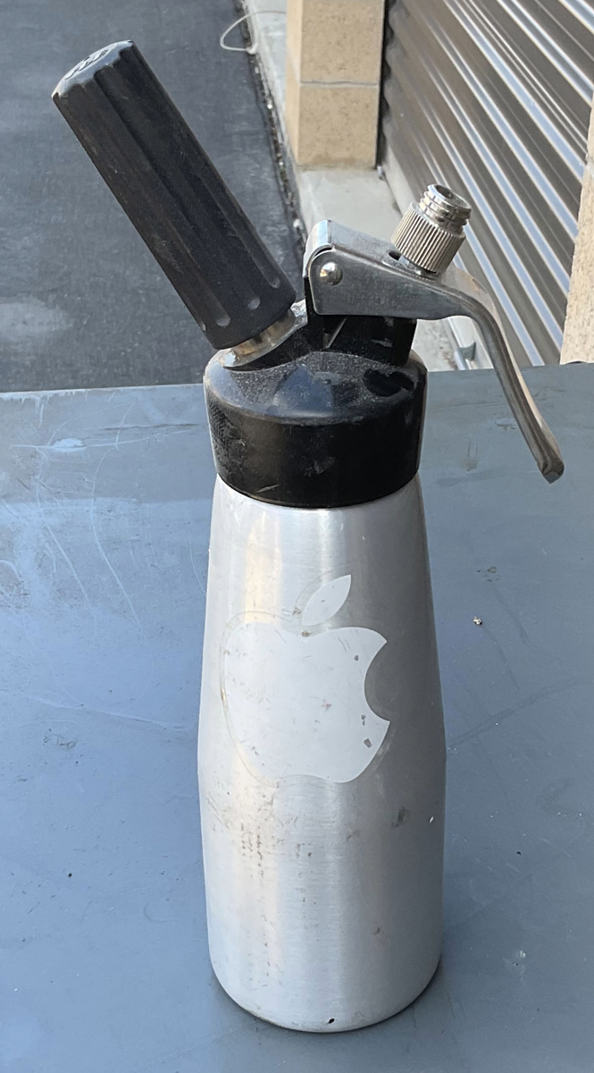 Vintage Style Stainless Steel Whipped Cream Dispenser Siphon - 1 Pint / 0.5L