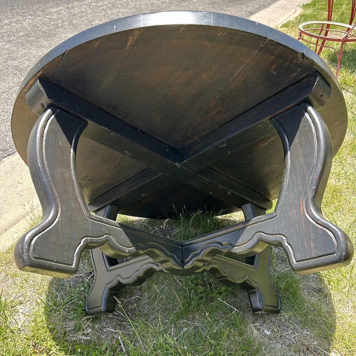 Main image 6