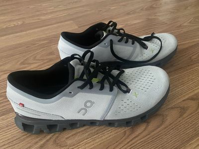 On cloud 10.5 Men's Shoe