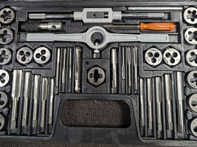 Tap & die set
