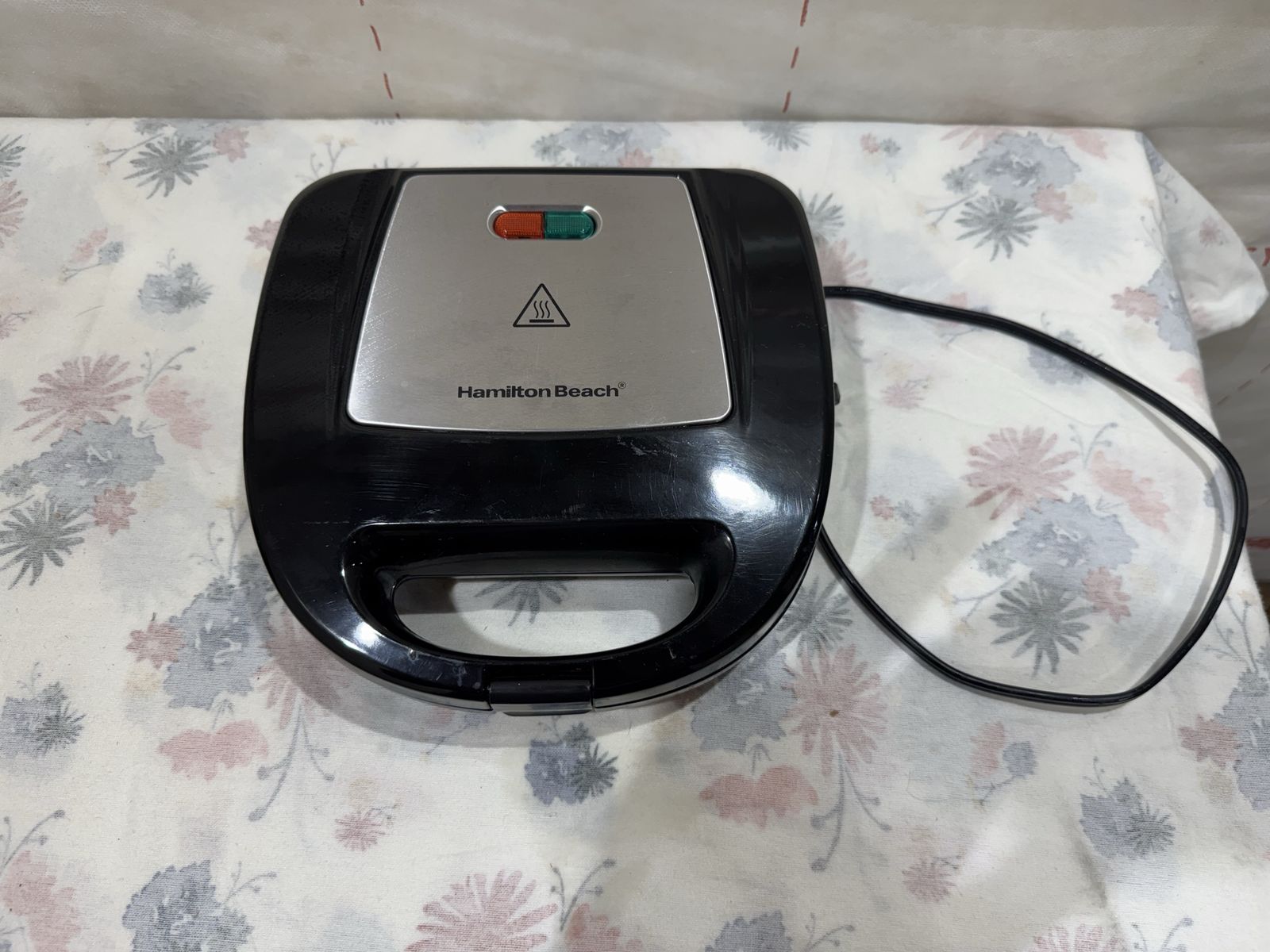Hamilton Beach Sandwich Maker / Panini Press - Black & Stainless Steel