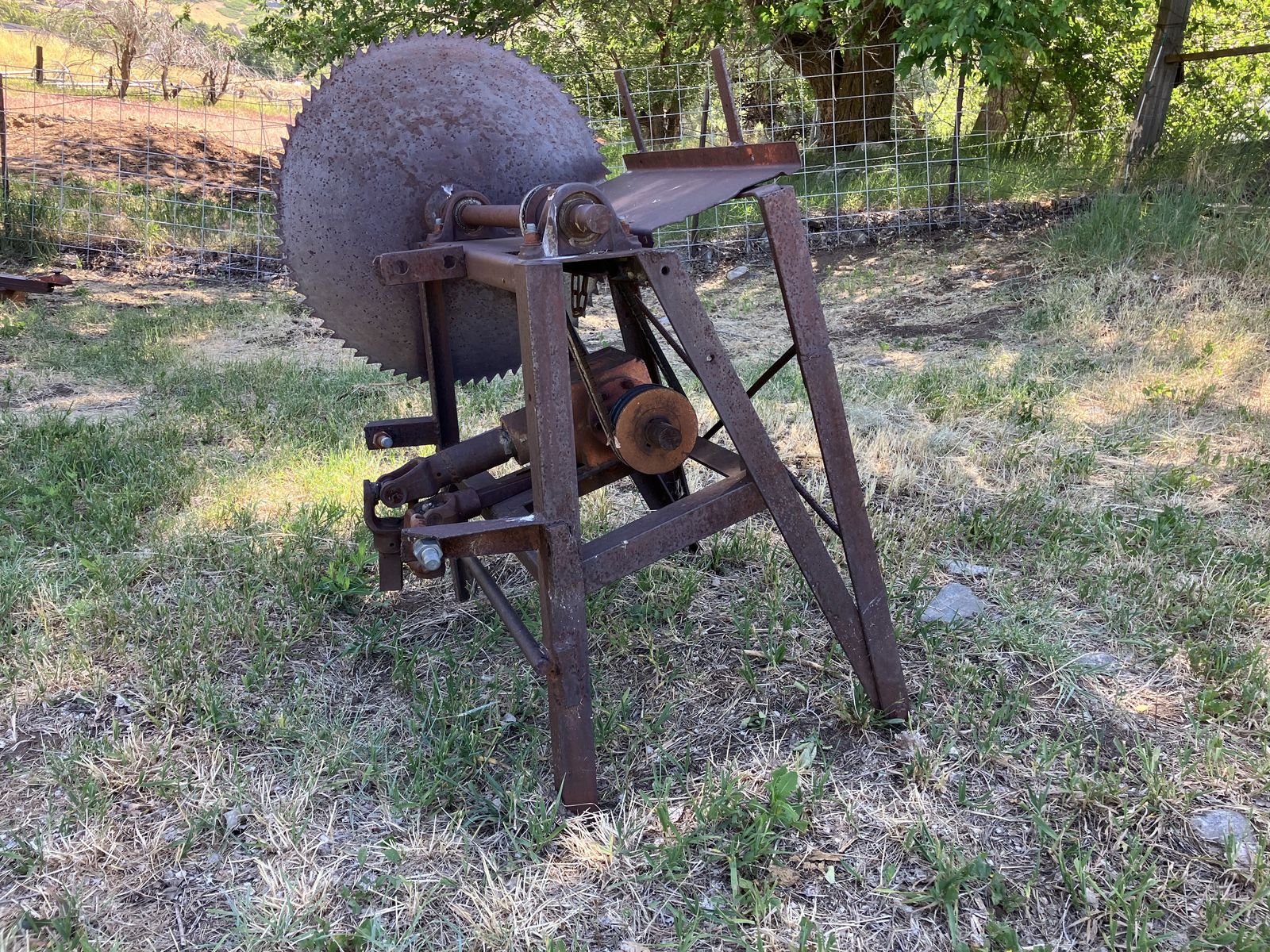 saw