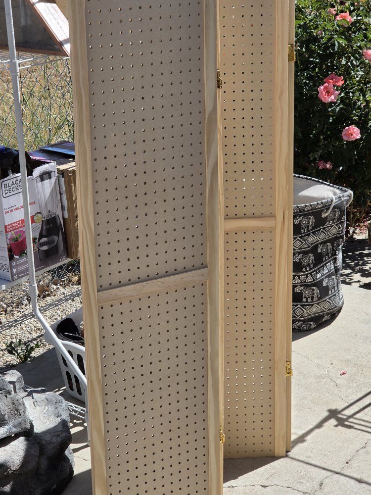 Folding Pegboard Display Board - Versatile & Portable for Crafts, Shows, or Organization