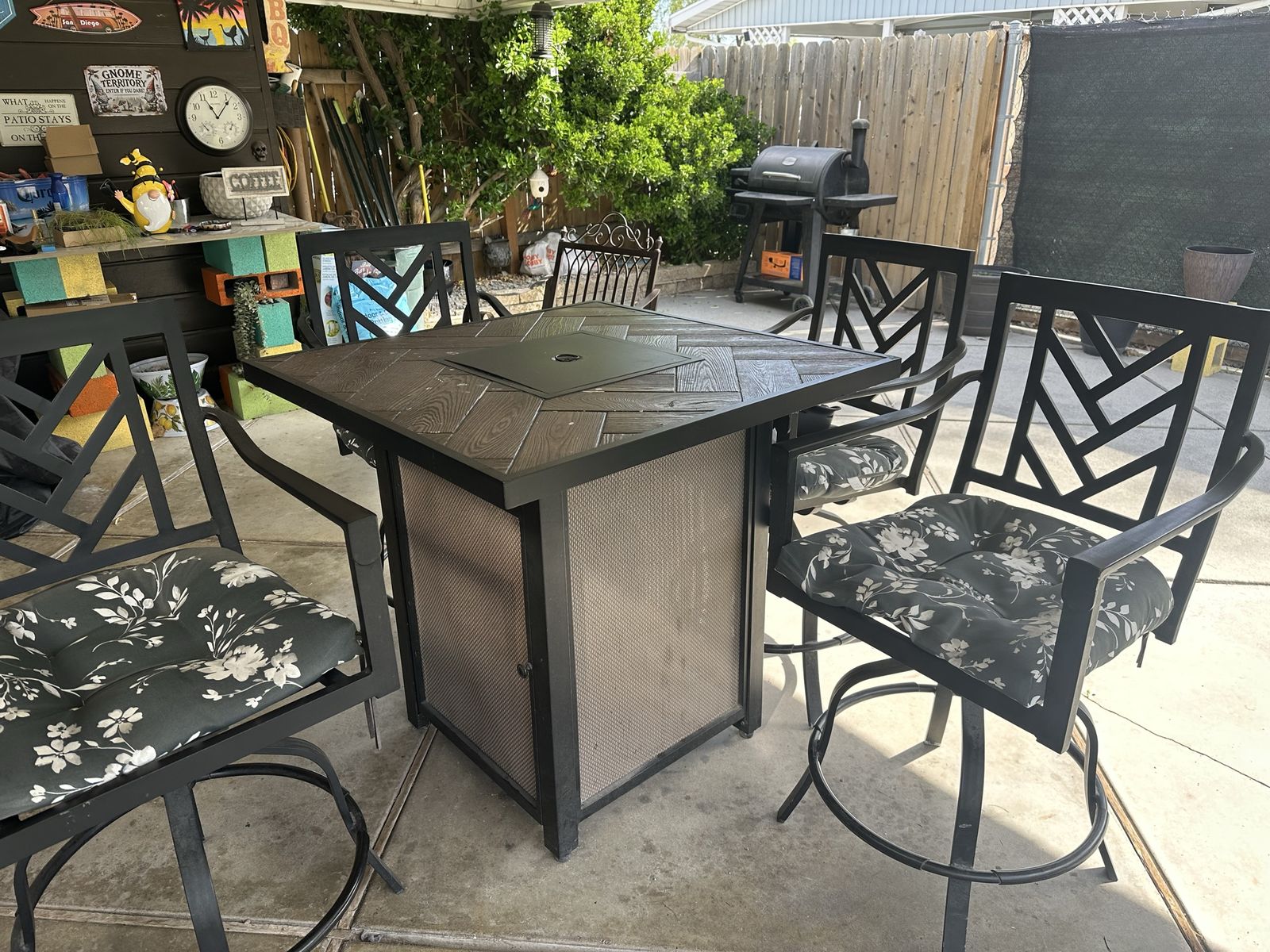 Bar Height Patio Table With 4 Chairs