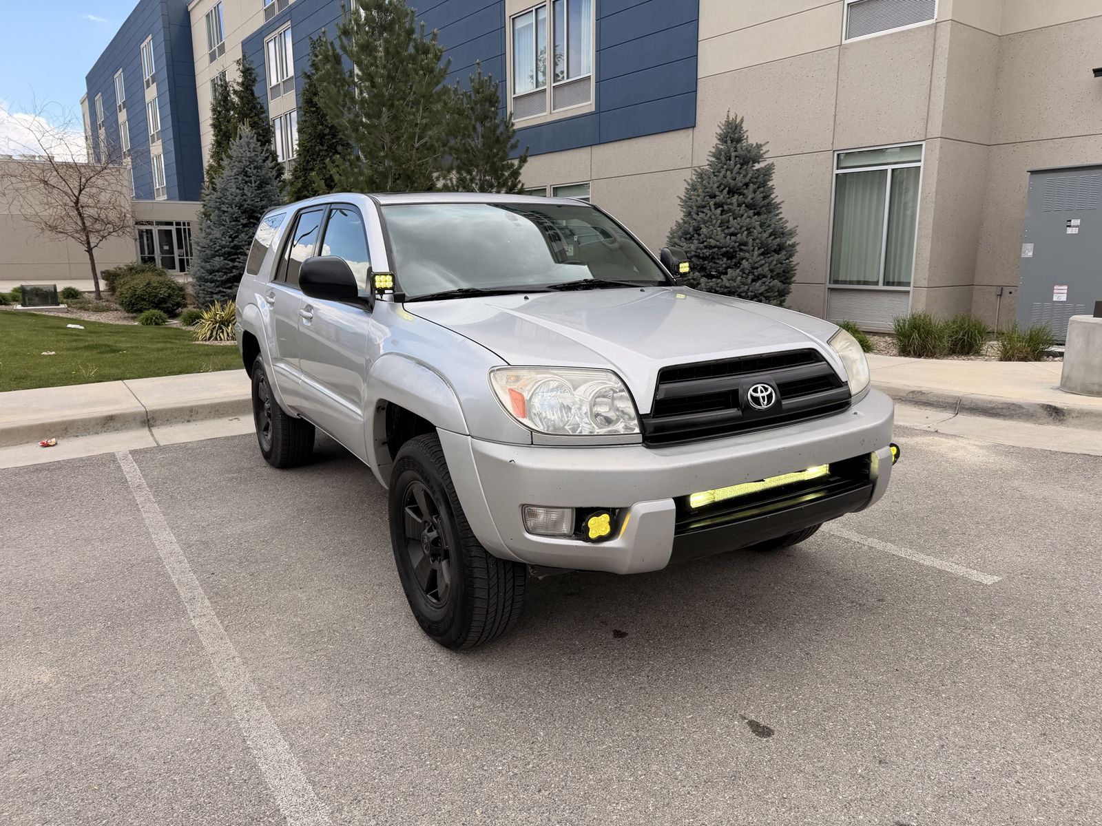 2004 TOYOTA 4RUNNER SR5