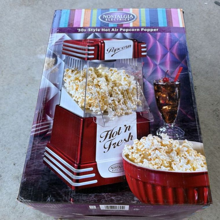 Nostalgic popcorn maker