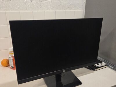 HP 24 inch monitor 1920×1080 full HD