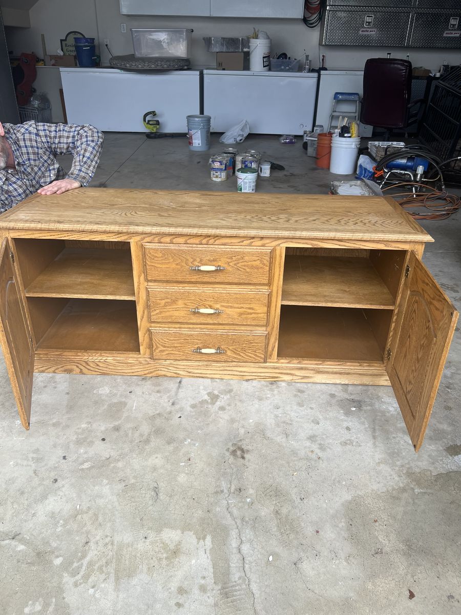 Tv stand
