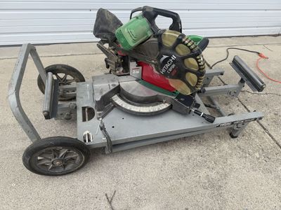 Hitachi 12" Dual Compound Miter Saw + Ridgid Mobile Stand