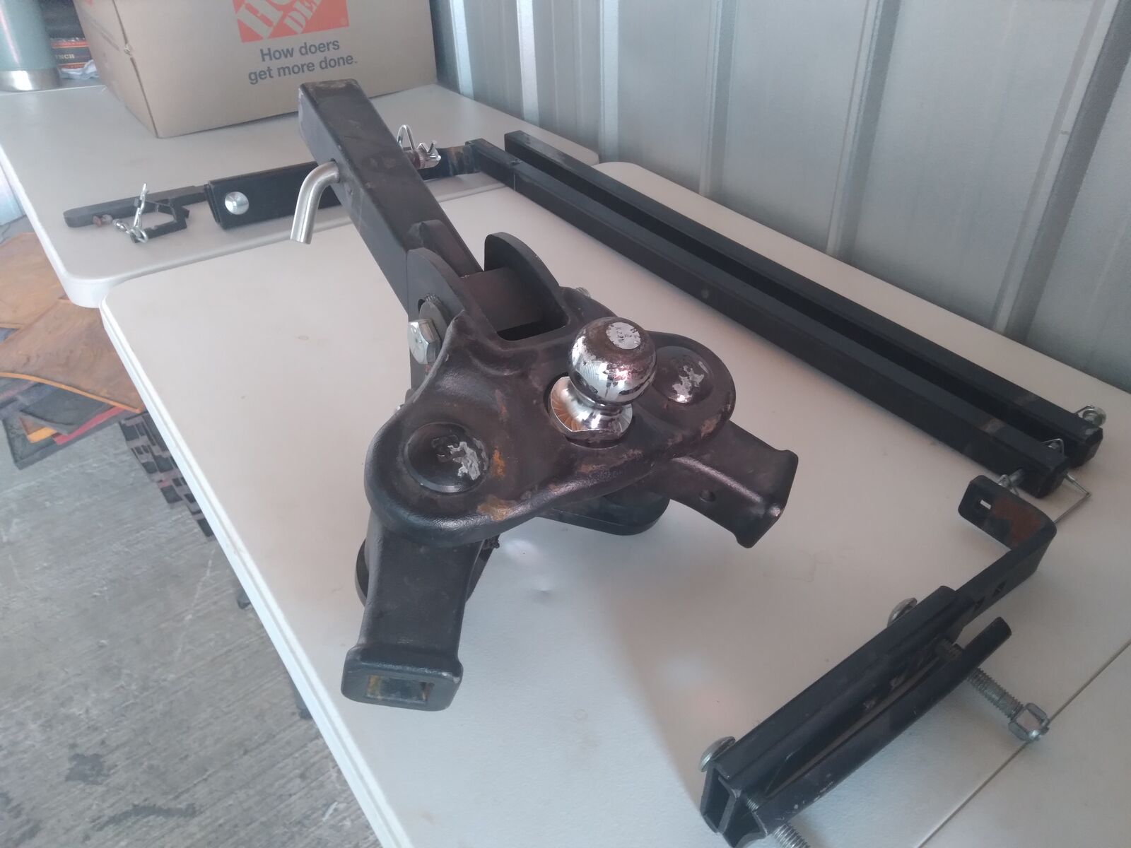 Curt Equalizer Hitch 15,000 lbs Gross and 1,500 Max Tongue WT