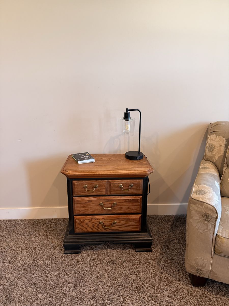 Night stand