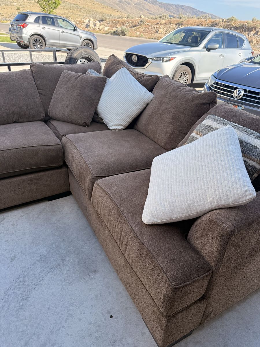 Sectional sofa