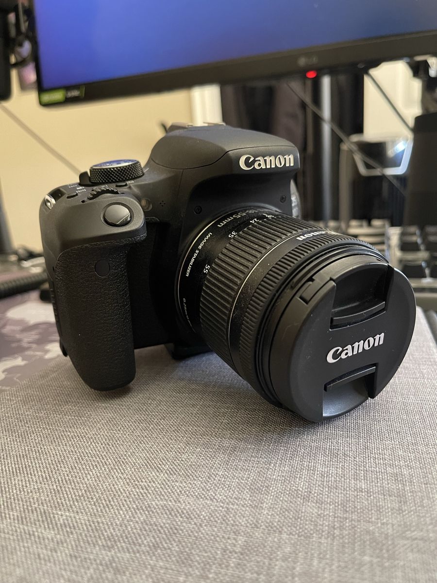 Canon EOS 800D DSLR Camera with EF-S 18-55mm Image Stabilizer Lens