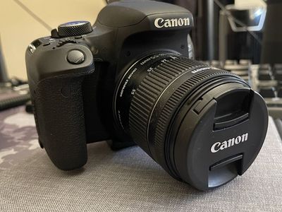 Canon EOS 800D DSLR Camera with EF-S 18-55mm Image Stabilizer Lens