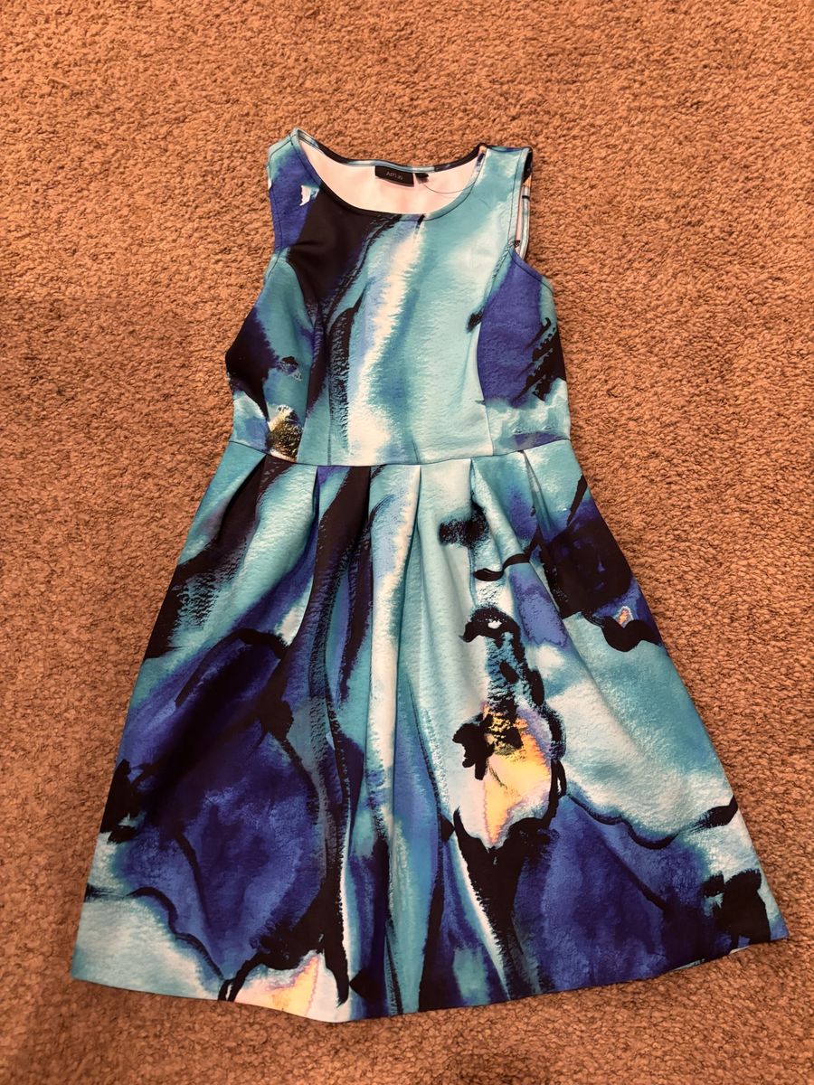 Cute Women’s Dress Size 8