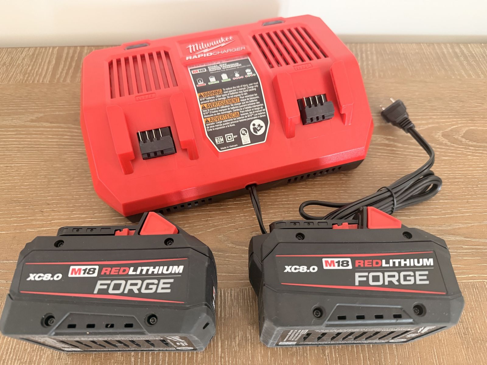 Milwaukee M18 Rapid Charger & 8.0 Forge Batteries