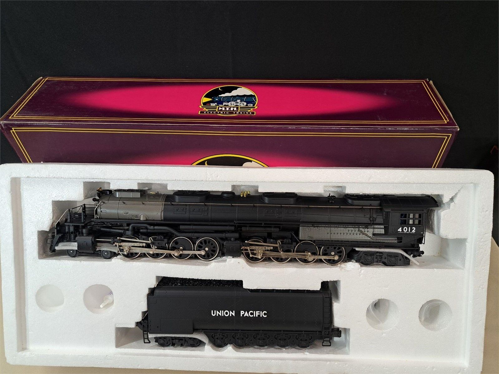 Lionel MTH Union Pacific Big Boy 4-8-8-4 O Gauge 3-Rail – MT-3021LP w/ Proto-Sound